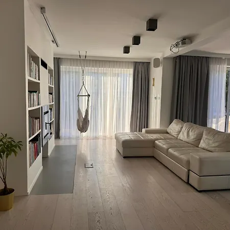 Dom Antonina Villa