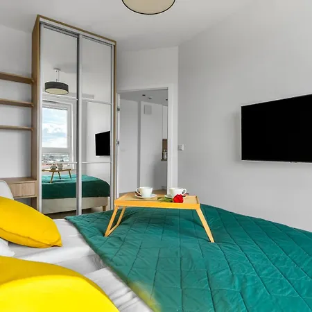 8th Floor Wlochy - Balcony, Workspace - By Rentujemy Warszawa