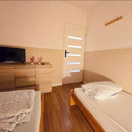 Ursynow Hostel Βαρσοβία