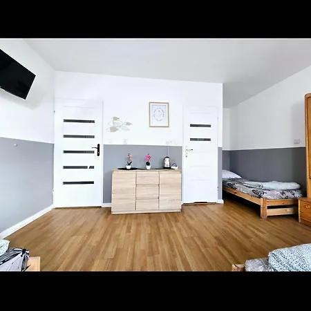 Ursynow Hostel Βαρσοβία