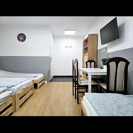 Ursynow Hostel Βαρσοβία