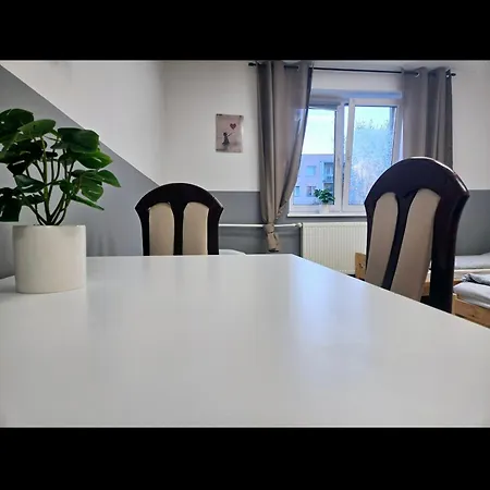 Ursynow Hostel Βαρσοβία
