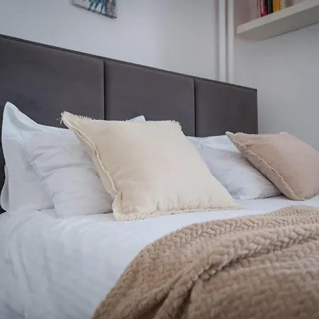 Apartament Heart Luxury At The Metro Warszawa