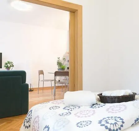 Old Town Apartament *