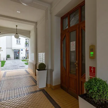 Daire Targowa By Renters *
