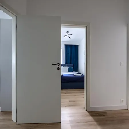 Wola Luxury Apartamento *