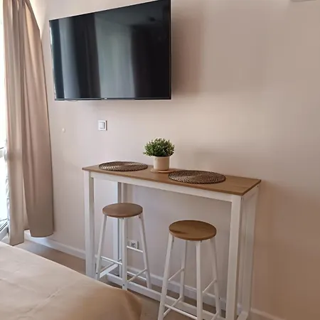 Super Central Flat With Balcony And View Of The Palace -50m From Marriott Apartment