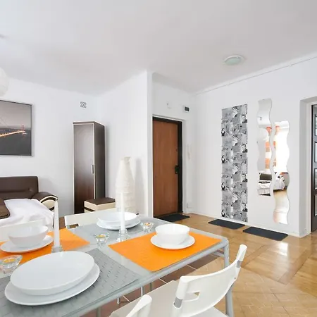 Loko Apartments Bracka & Nowogrodzka *