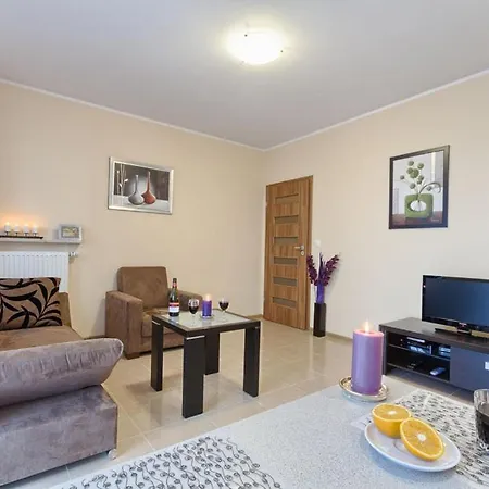 Hotel apartamentowy City Aparthotel Wola 3*