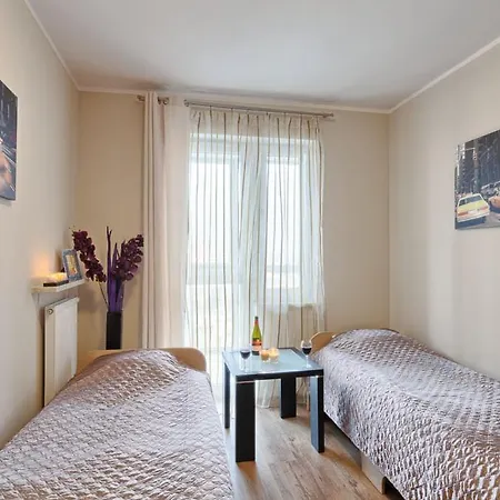 City Aparthotel Wola 3* Warszawa