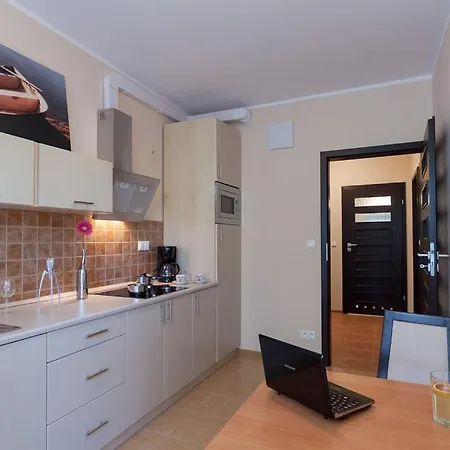 City Aparthotel Wola 3*