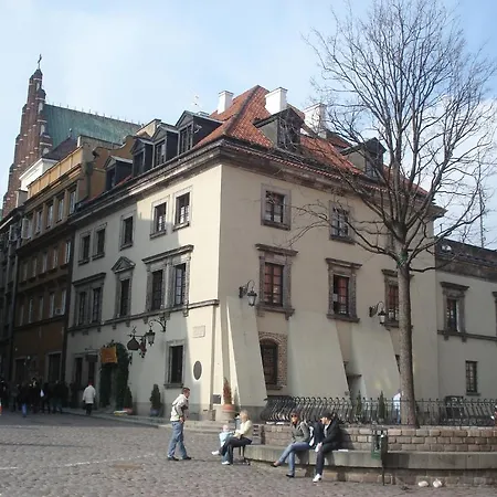 Castle Nocleg ze śniadaniem Warszawa