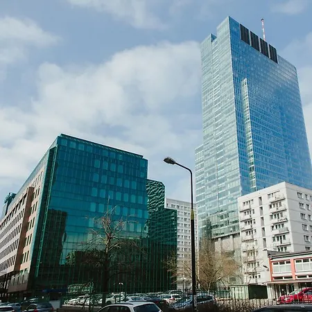 Shortstaypoland Sienna Varšava