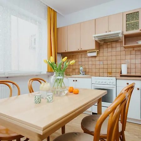 Shortstaypoland Krochmalna