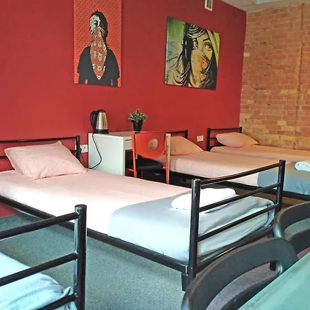 Mish Mash Nowogrodzka Hostel Varşova