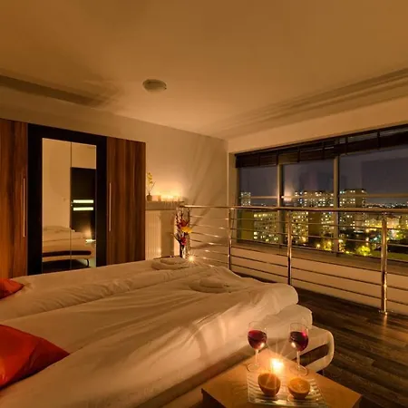 City Aparthotel Wola Hotel apartamentowy 3*