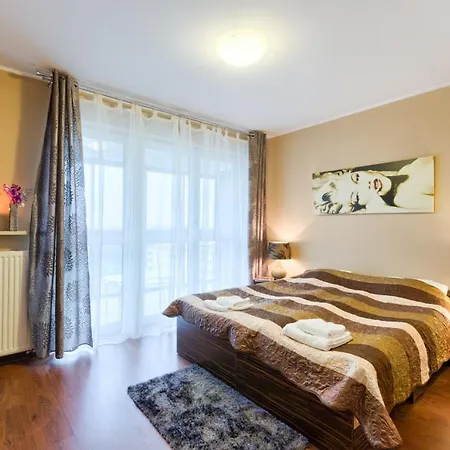 City Aparthotel Wola Hotel apartamentowy Warszawa