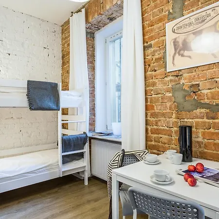 Vava Hostel *