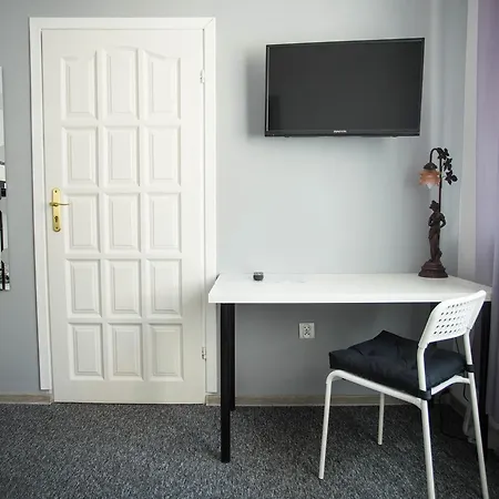 Moonriver Homestay Warsaw