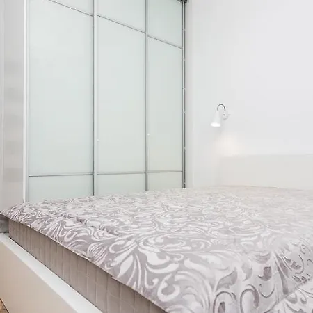 Hotel apartamentowy City Aparthotel Wola Warszawa
