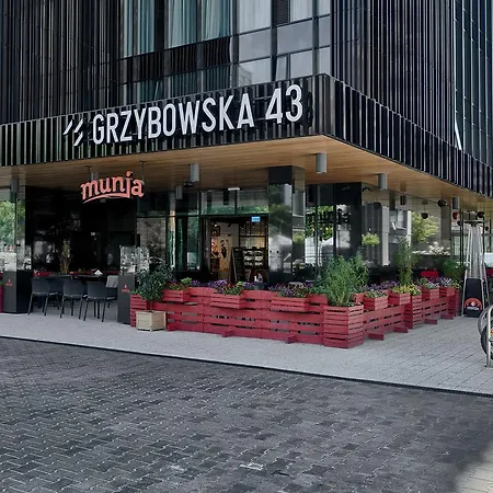 Apartment Mennica Warschau