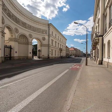 Old Town P&o Serviced Warsaw