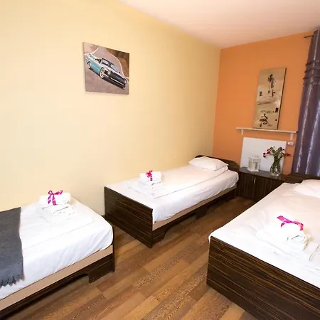 Aparthotel Pcd Wola 3*