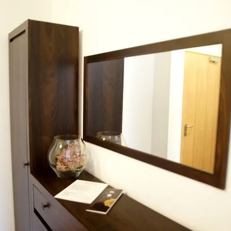 Goscinne Dom Literatury Bed & Breakfast Warsaw