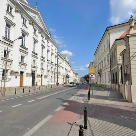 Old Town P&o Serviced * Warsaw