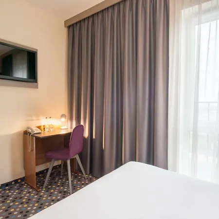 Ibis Styles Warszawa West 3* Mory