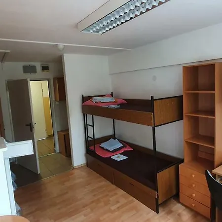Хостел Dom Studencki Mikrus