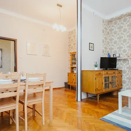 Shortstaypoland Sienna * Varšava
