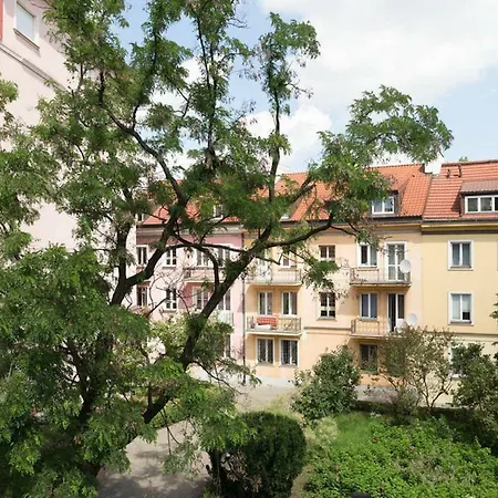 Mariensztat - View Over The Square Daire