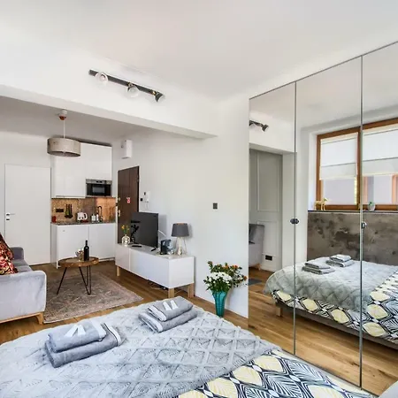 Apartman Centrum Pawia Deluxe- W Studiu Wentylator-fan Varsó