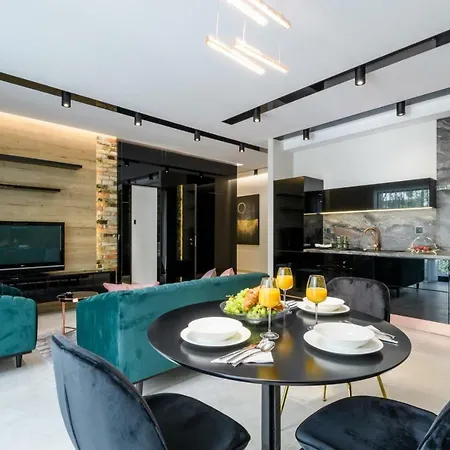 Zlota Luxury