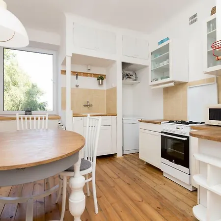 Royal Route For 10 People Apartment