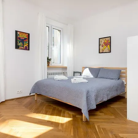 Apartment Royal Route For 10 People Warschau