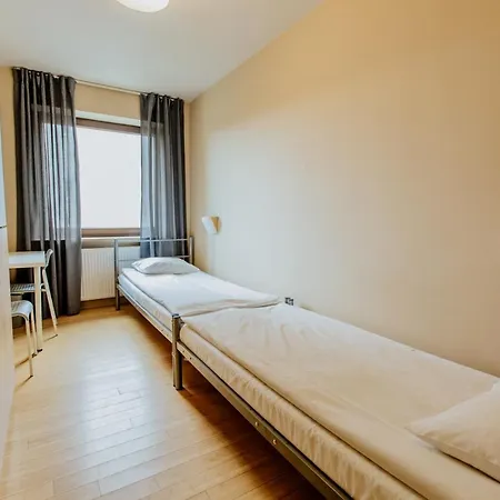 Hostel Green Wood Hostel Airport Warsaw