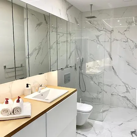 Zlota Luxury * Warschau