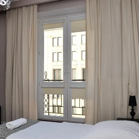 Apartment Prudentia Wars *