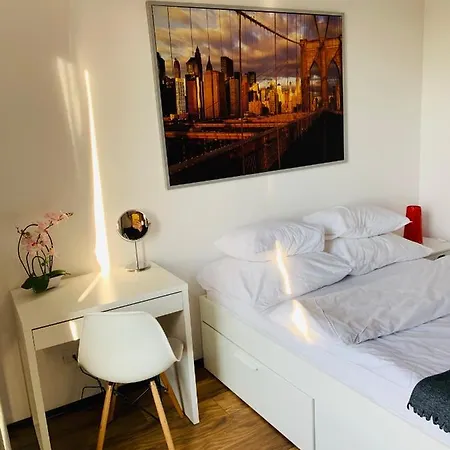 Night Rondo Daszynskiego Apartment Warsaw
